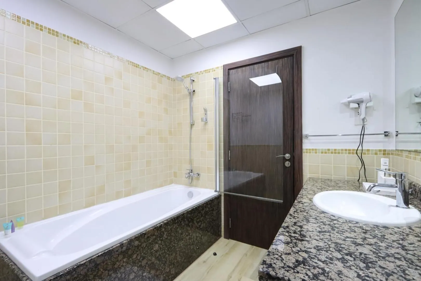 아파트 Livbnb - Spacious 2Bhk In Shams Walk To Beach 두바이 아랍에미리트