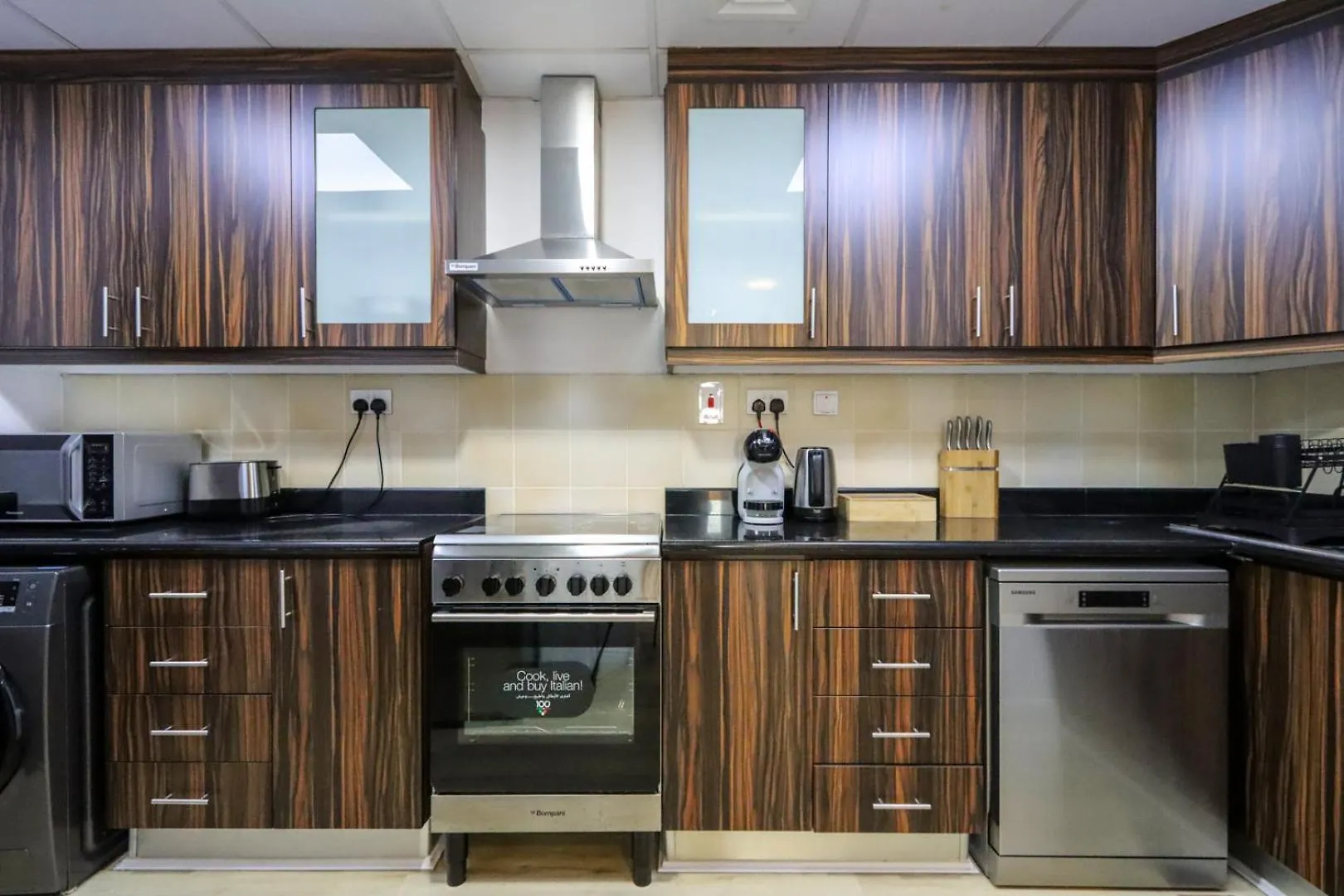 Apartment Livbnb - Spacious 2Bhk In Shams Walk To Beach Dubai United Arab Emirates