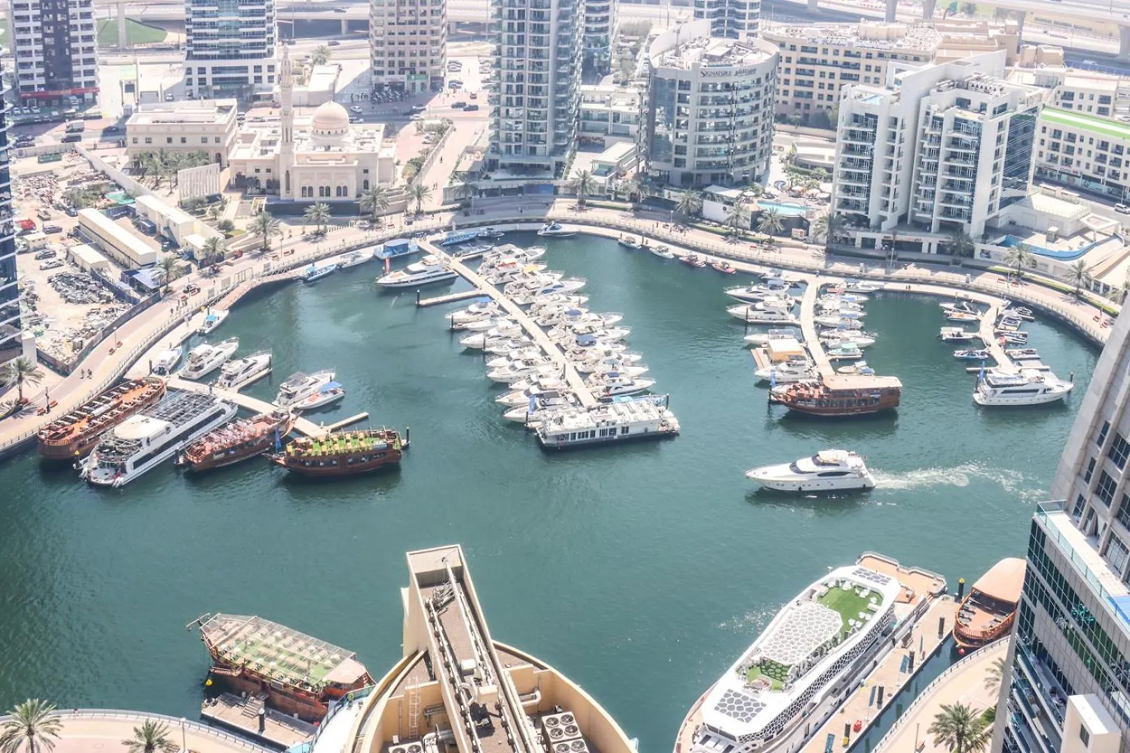 Apartment Livbnb - Spacious 2Bhk In Shams Walk To Beach Dubai