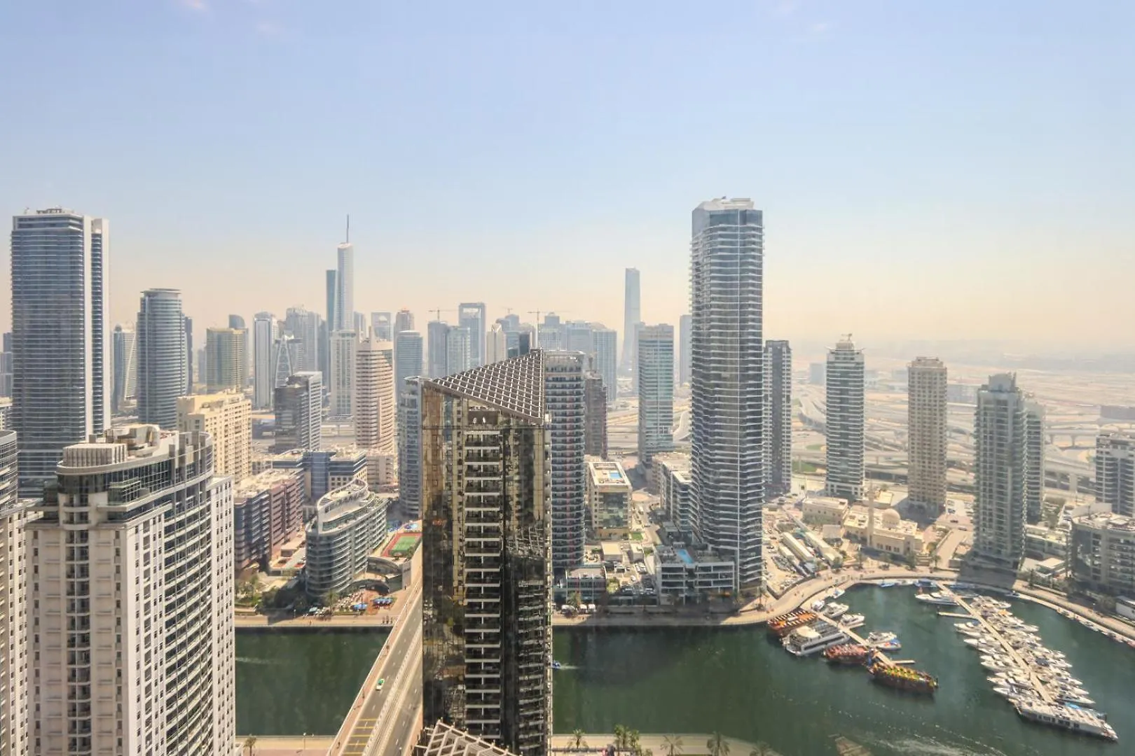 Livbnb - Spacious 2Bhk In Shams Walk To Beach Dubai Apartment