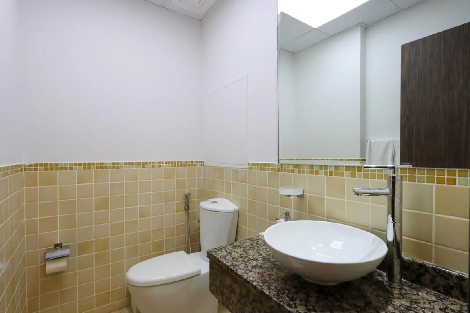Livbnb - Spacious 2Bhk In Shams Walk To Beach Dubai United Arab Emirates