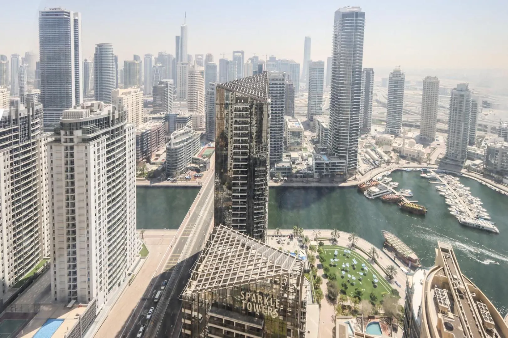 Livbnb - Spacious 2Bhk In Shams Walk To Beach Dubai